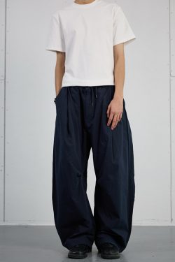 Retro American Style Wide-Leg Cargo Pants for Men - Draped Loose Fit Casual Trousers, Versatile Curved Blade Design