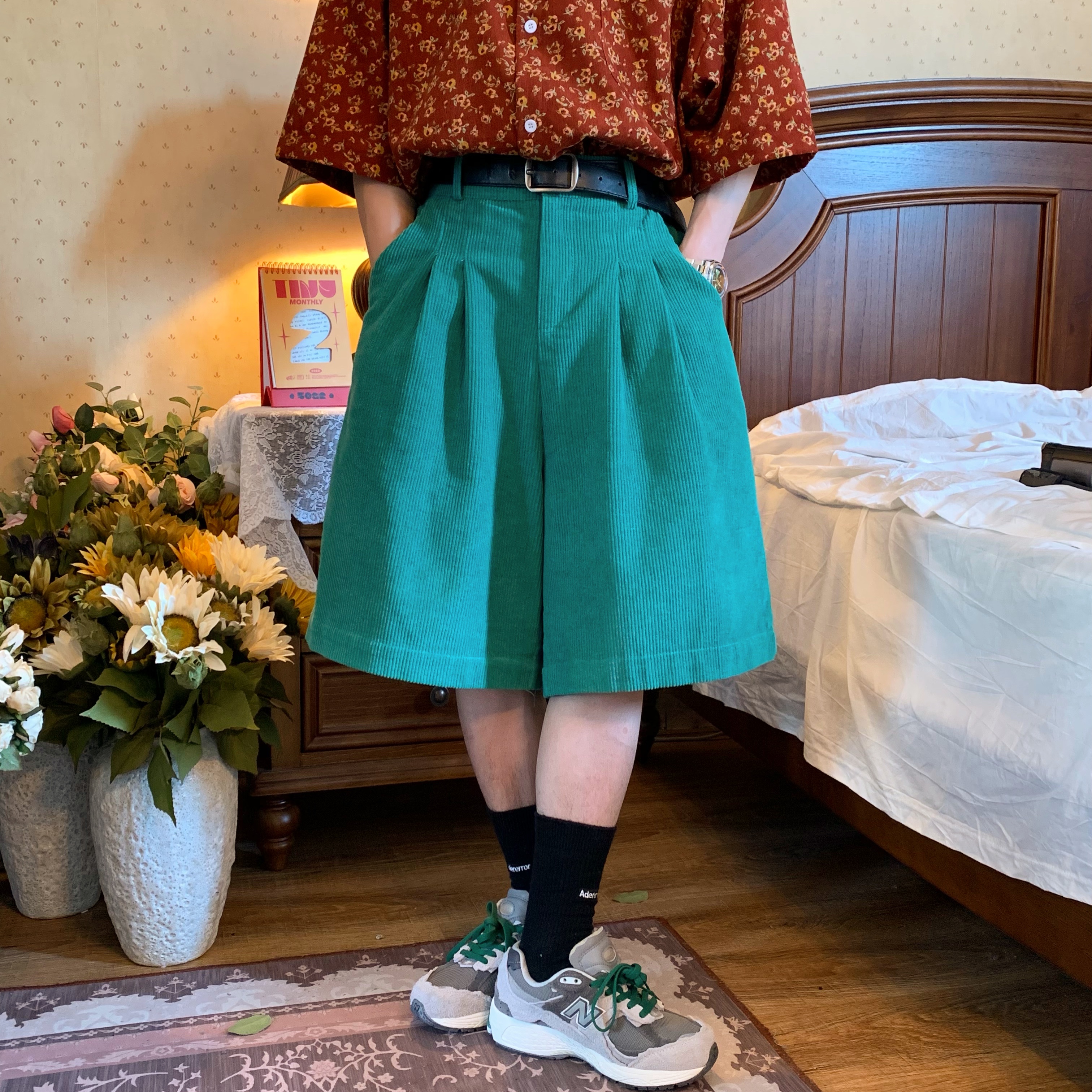 Retro Corduroy Wide-Leg Shorts for Summer - Unisex Casual Loose Fit Straight Pants