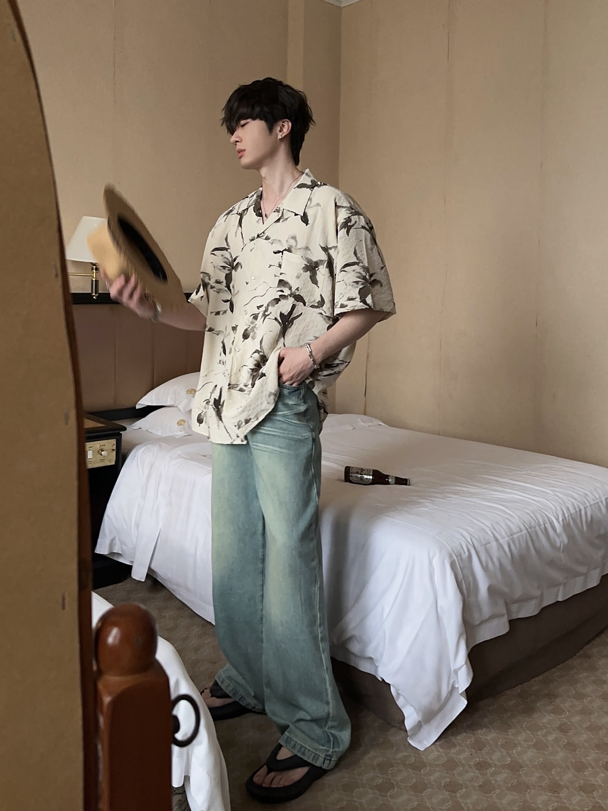 Retro Cuban Collar Floral Short-Sleeve Shirt for Men and Women - Vintage Loose Beach Style, Lightweight Summer Trend