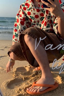 Retro Hawaiian Rose Print Short Sleeve Shirt - Vintage Couple Top in Hong Kong Style for Summer Beach Vibes
