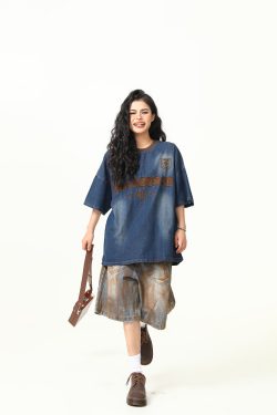Retro Heavy Embroidery Washed Denim Short Sleeve T-shirt for Men and Women - Loose Fit Summer Style