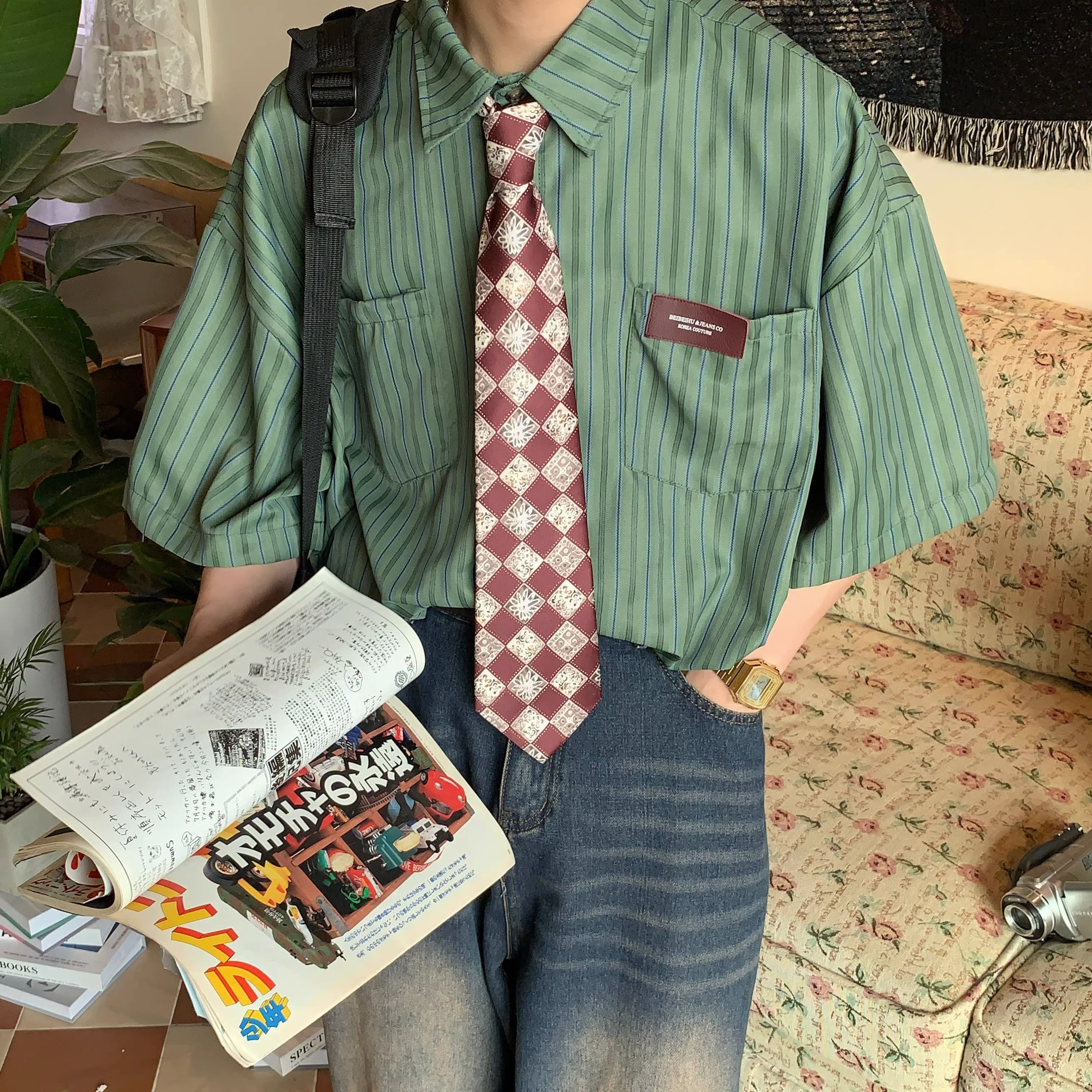 Retro Japanese-Style Vertical Striped Loose Short-Sleeve Shirt for Men and Women, Summer City Boy Aesthetic, Hong Kong Influence