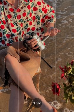 Retro Rose Print Short Sleeve Shirt - Handmade Hawaiian Style Vintage Top for Couples - Perfect for Beach Days