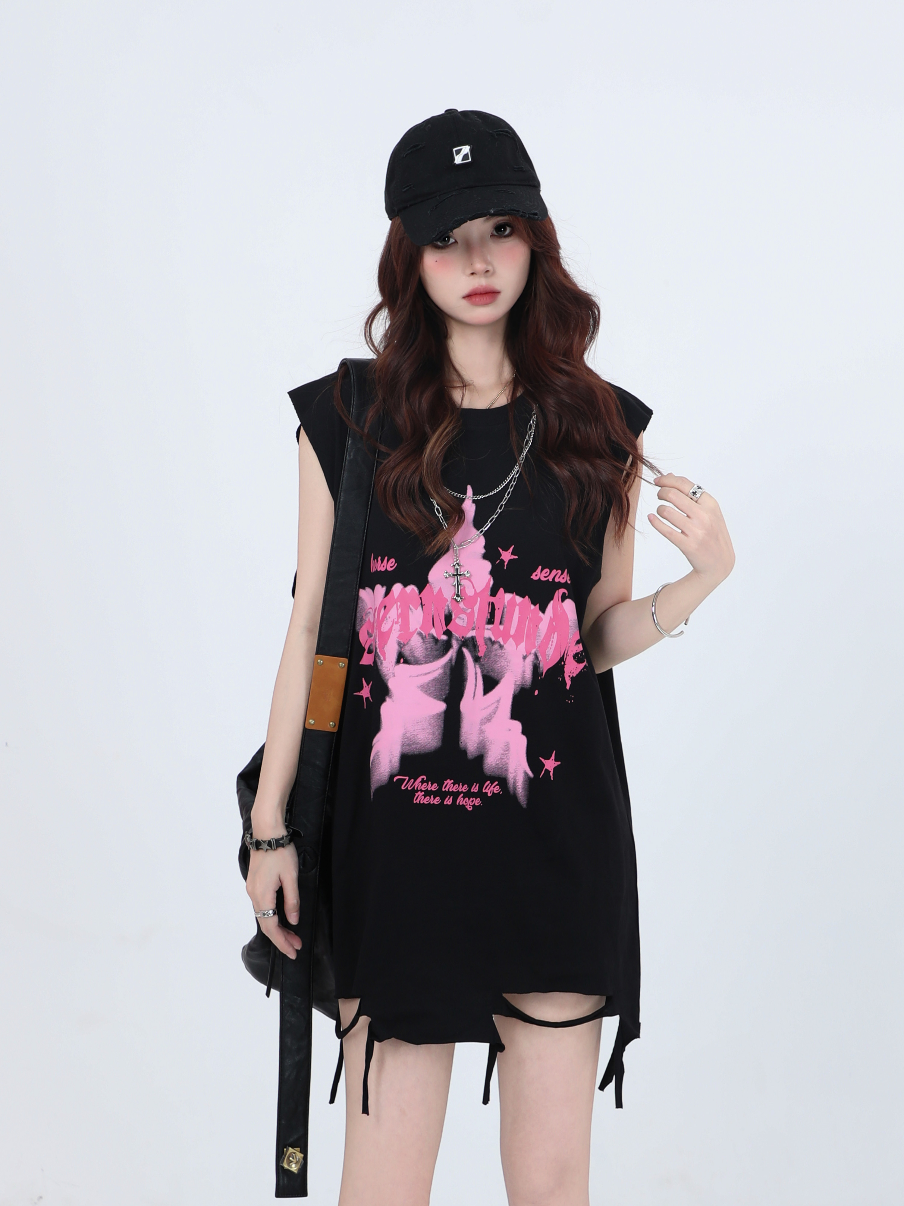 Ripped Star Necklace Sleeveless T-Shirt for Women - American High Street Hip-Hop Style, Loose Fit, Trendy Casual Top