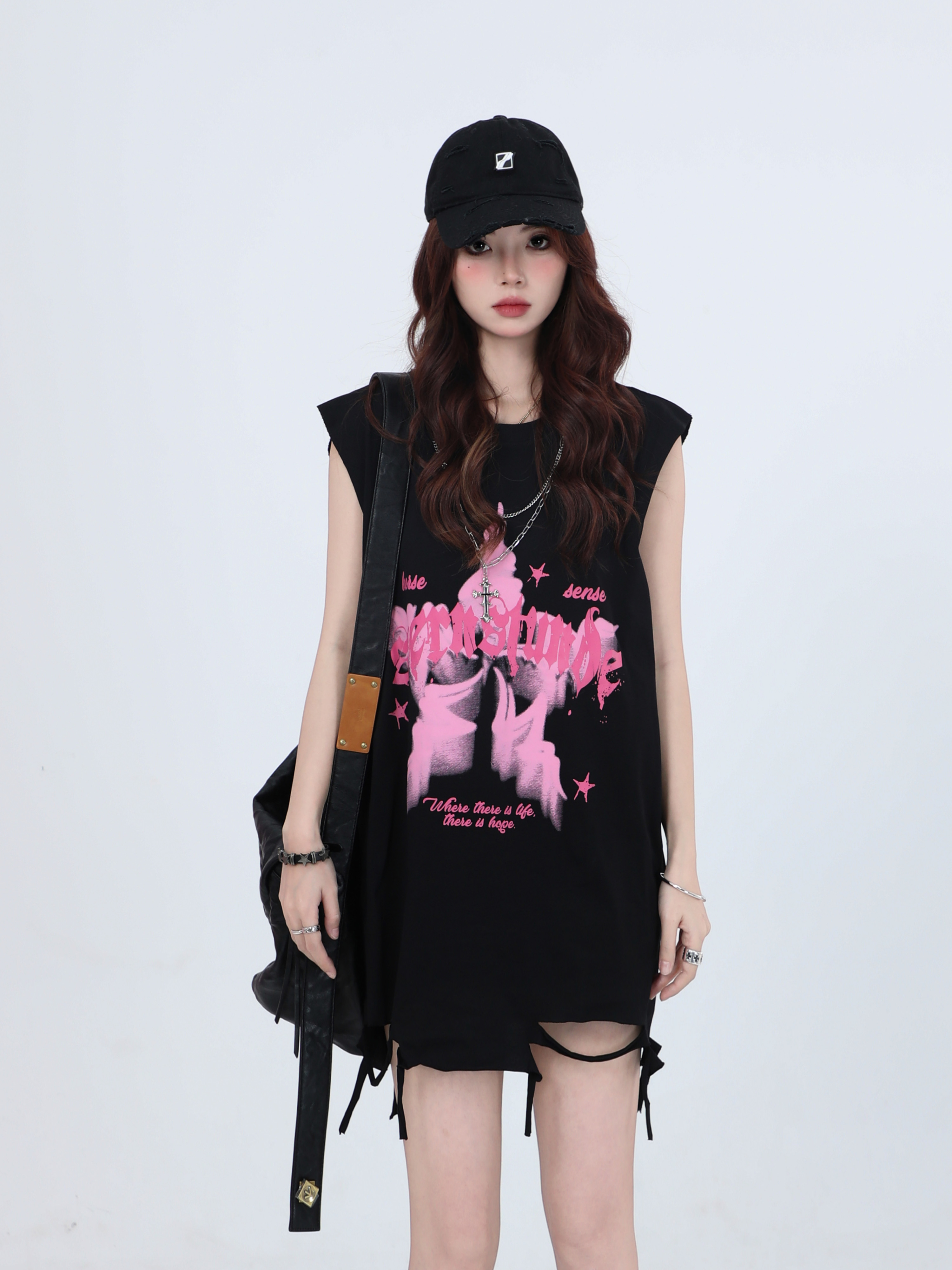 Ripped Star Necklace Sleeveless T-Shirt for Women - American High Street Hip-Hop Style, Loose Fit, Trendy Casual Top