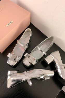 Silver Sheepskin Square-Toed Ballet Flats for Women with Metal Buckle and Bow - French Retro Mary Jane Style