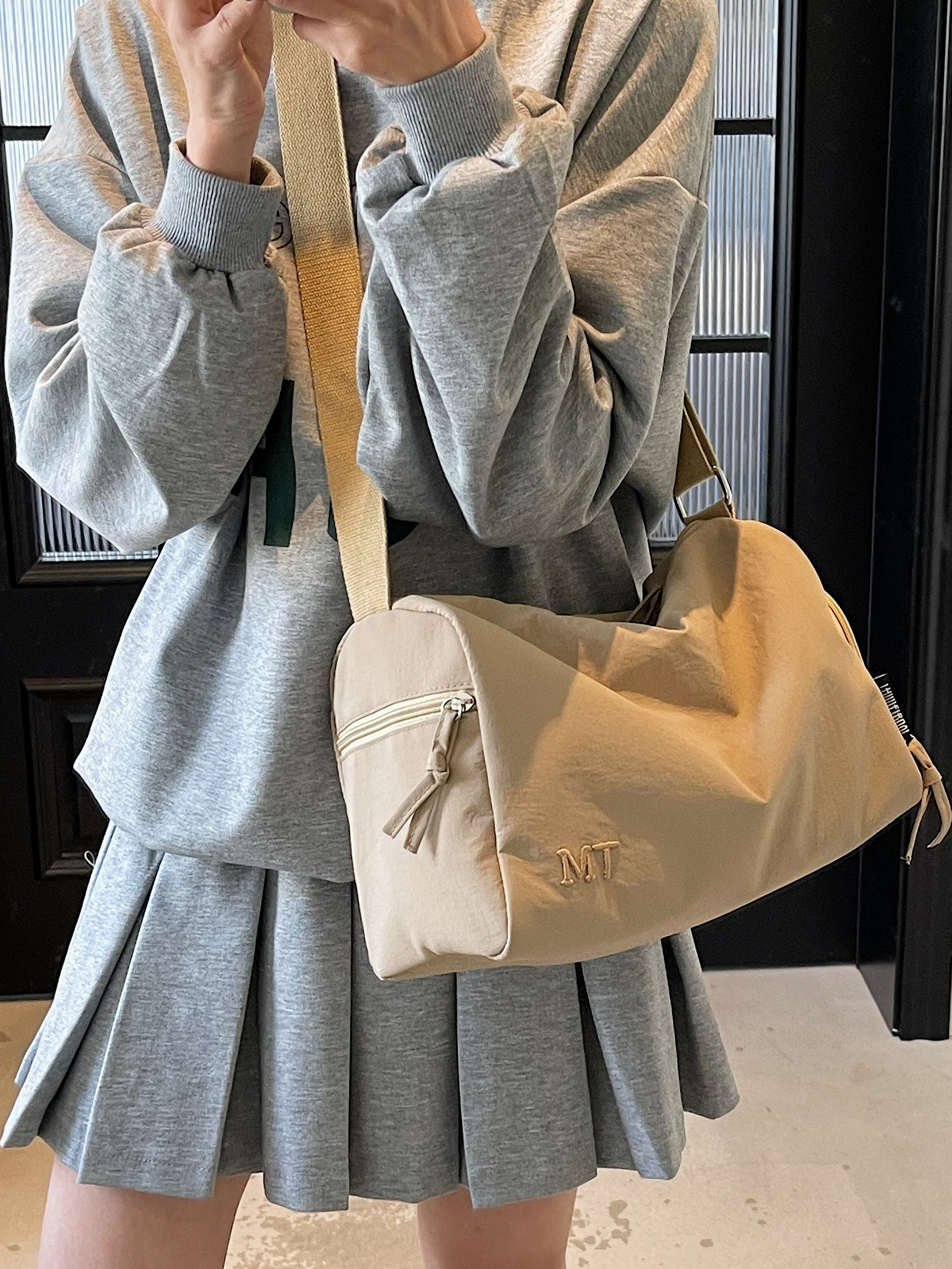 Stylish Lightweight Women's Short Trip Bag, Versatile Crossbody Luggage for Sports, Fitness, Yoga & Everyday Use