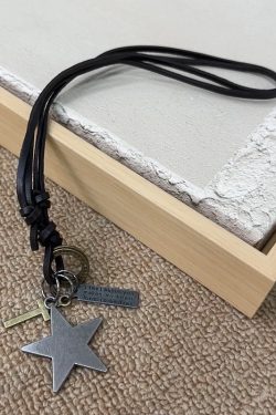 Stylish Titanium Steel Necklace for Men - Japanese High-End Design, Colorfast City Boy Accessory, Modern Urban Fashion