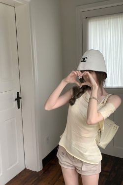 Summer Sleeveless Knitted Top for Women - Relaxed Fit Thin T-shirt with Niche Design - Trendy 90s Style