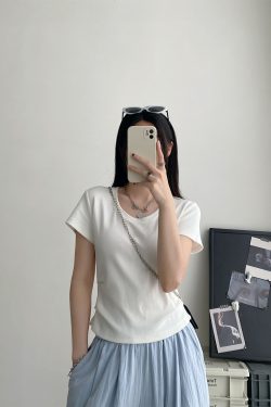 Sun Grapefruit Oversized Pleated Short-Sleeve T-Shirt for Women - Summer Fitted U-Neck White Top in Trendy Korean Style