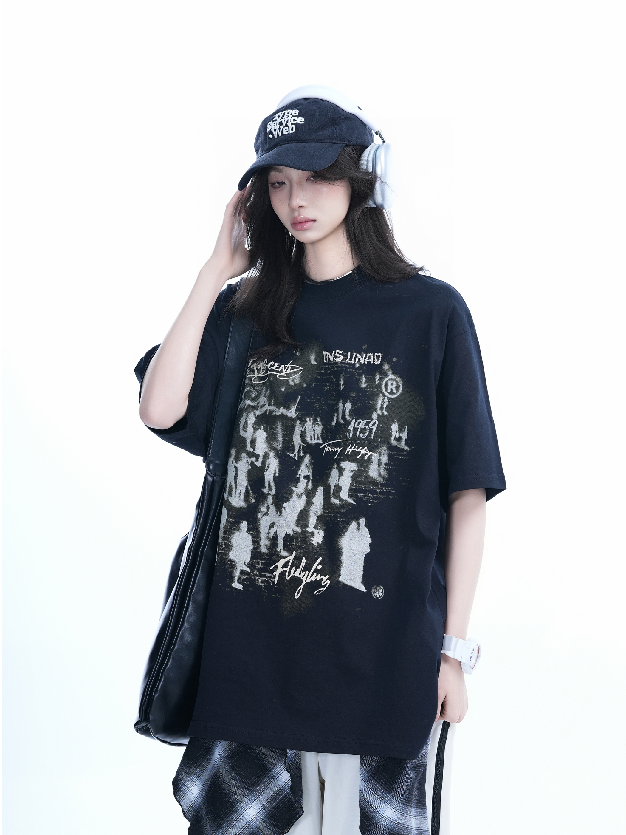 Trendy American Street Style Graffiti T-Shirt for Women, Loose Fit Boyfriend Style, Pure Cotton, Summer Short Sleeve Top