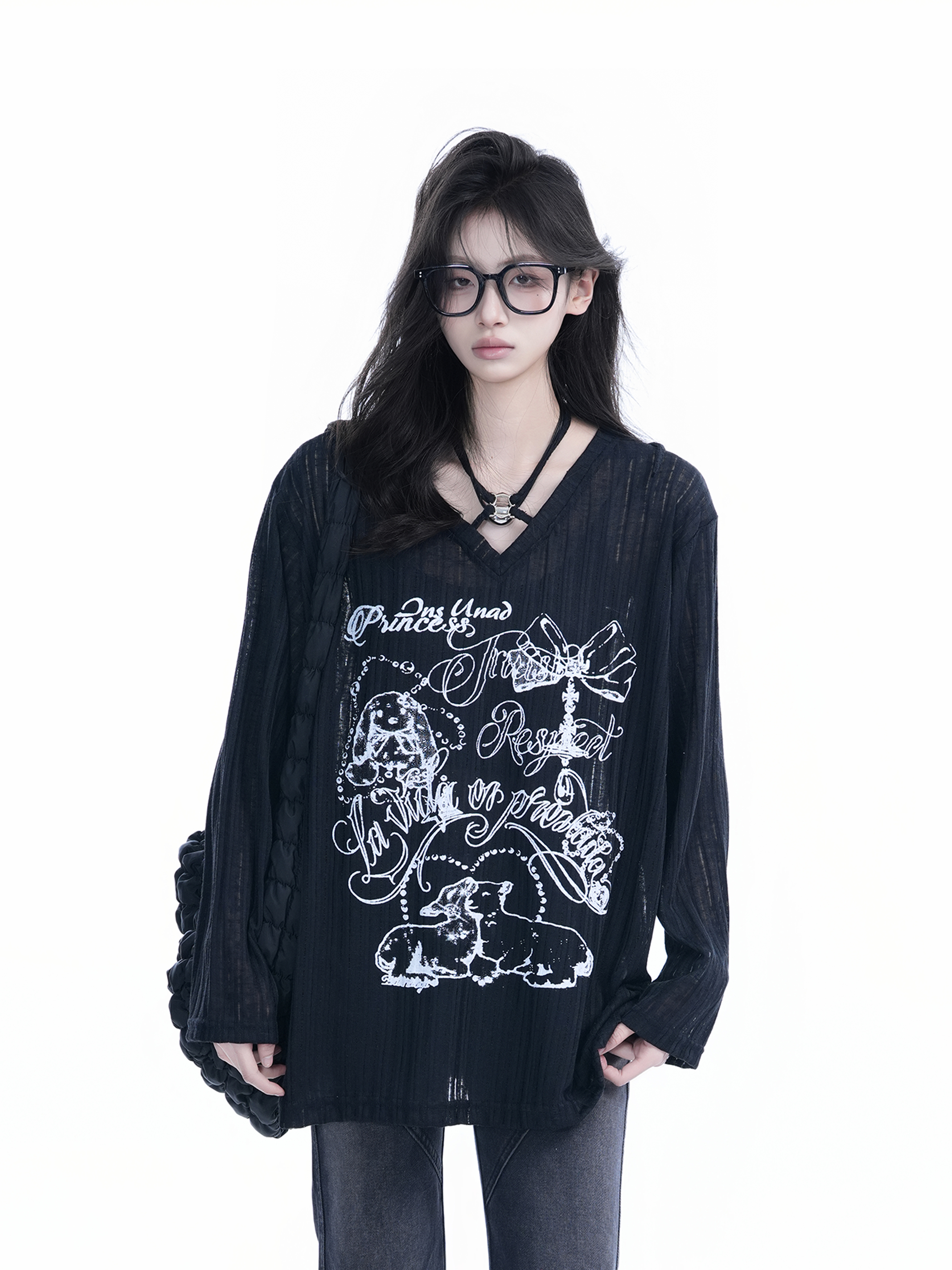 Trendy Black Long Sleeve Graffiti Neck-Covering Sunscreen Shirt for Women - Sweet Cool Spicy Girl Style