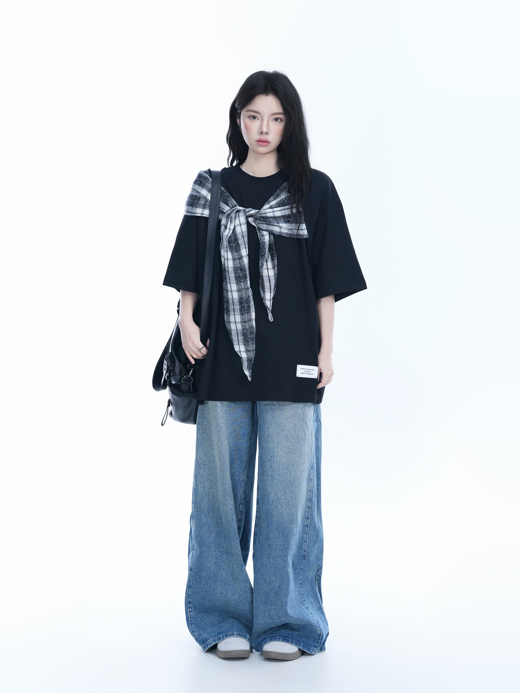 Trendy Black Short Sleeve T-shirt for Women with Butterfly Knot Spliced Design - American Style Loose Fit Top