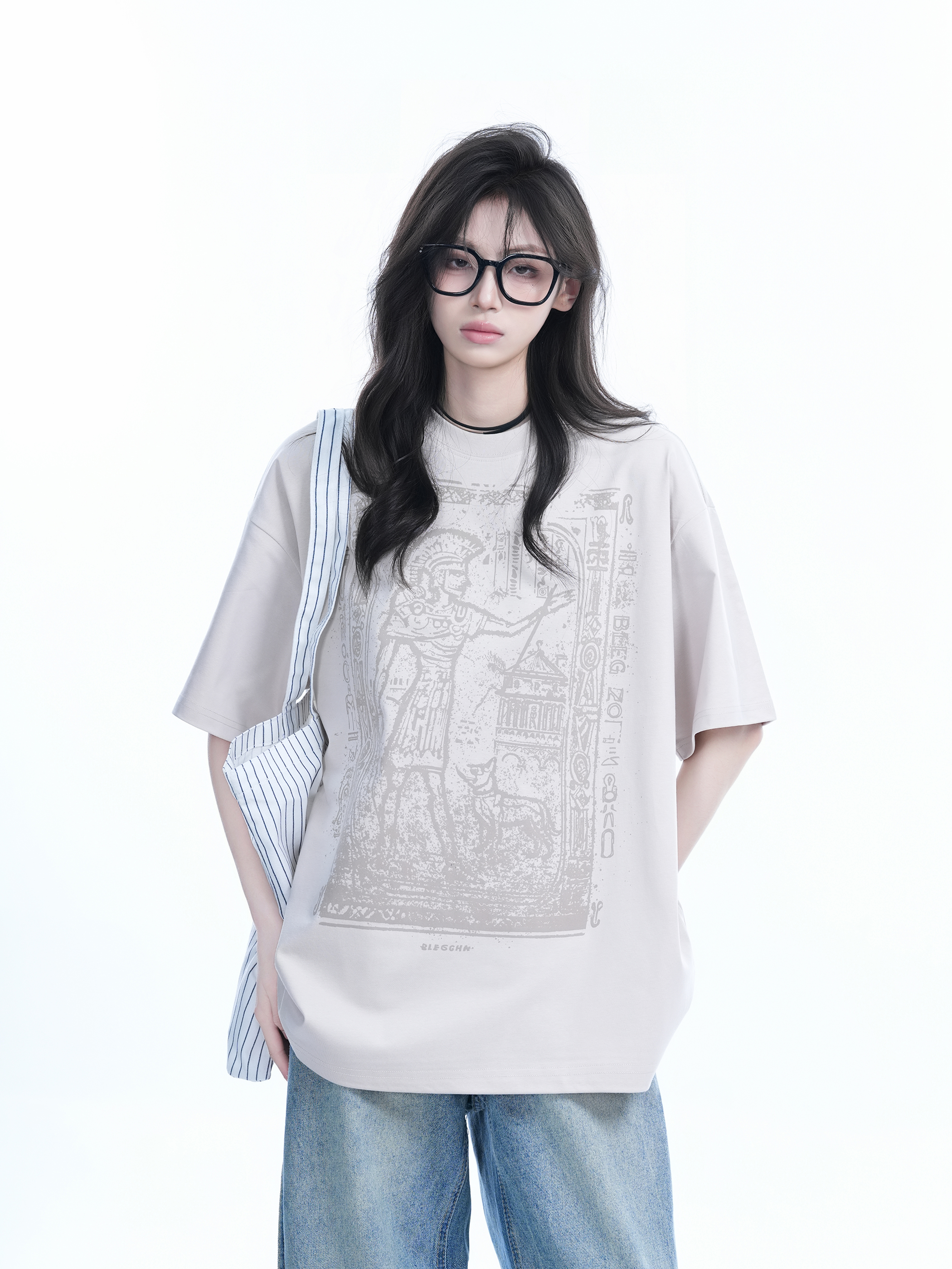Trendy Indian Spray Print Short-Sleeve T-Shirt for Women, Unique Loose Fit Half-Sleeve Tee, Boho Chic Style