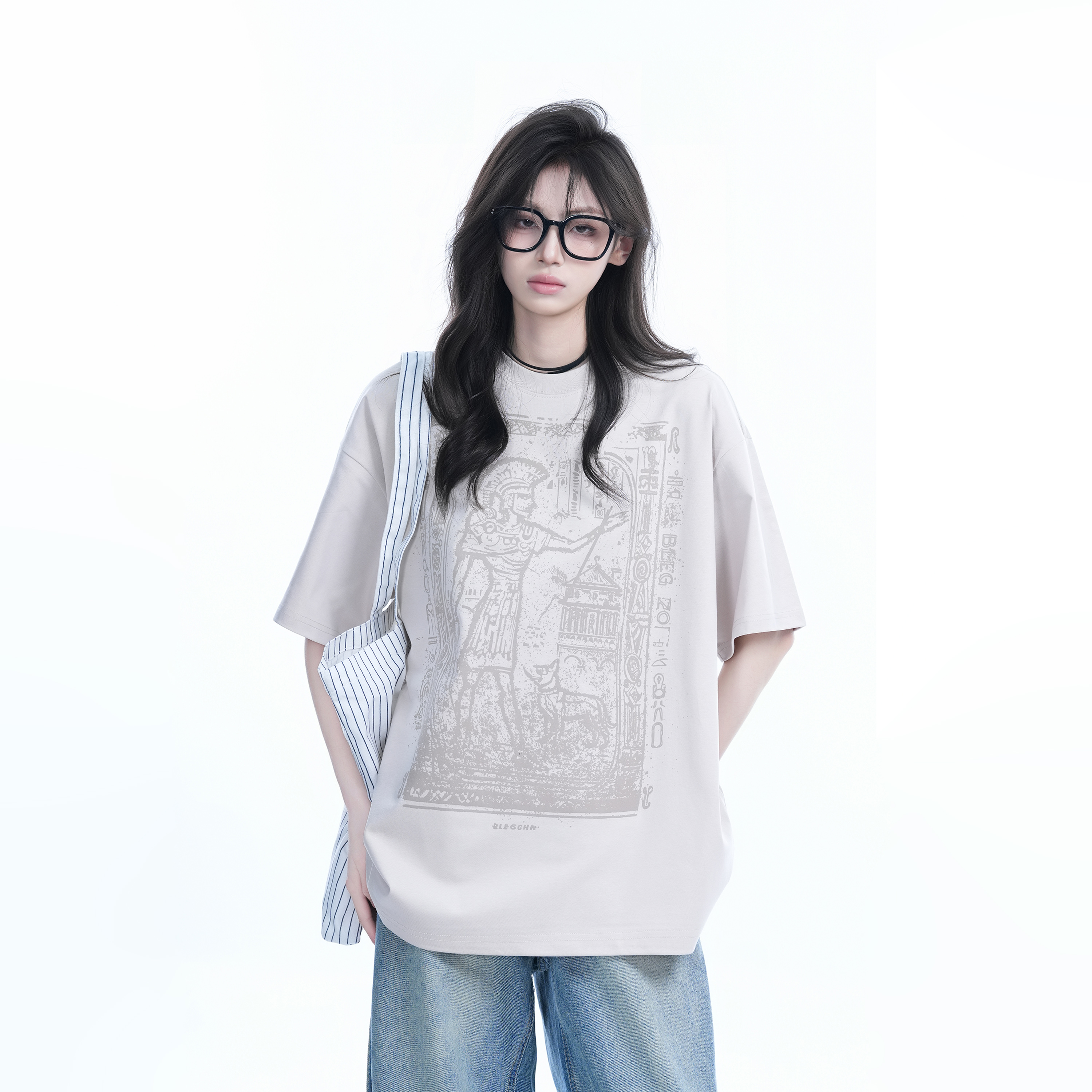 Trendy Indian Spray Print Short-Sleeve T-Shirt for Women, Unique Loose Fit Half-Sleeve Tee, Boho Chic Style
