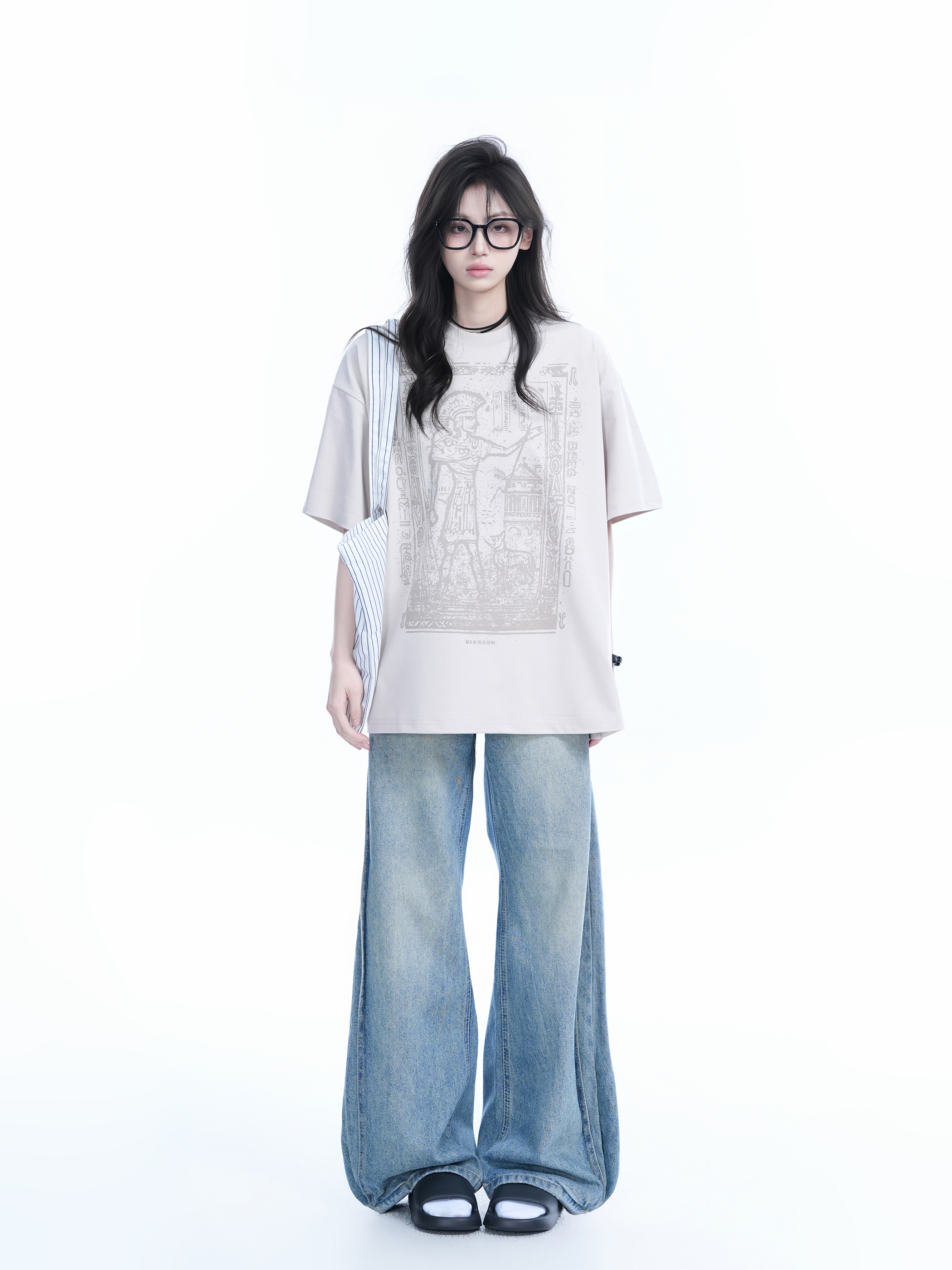 Trendy Indian Spray Print Short-Sleeve T-Shirt for Women, Unique Loose Fit Half-Sleeve Tee, Boho Chic Style