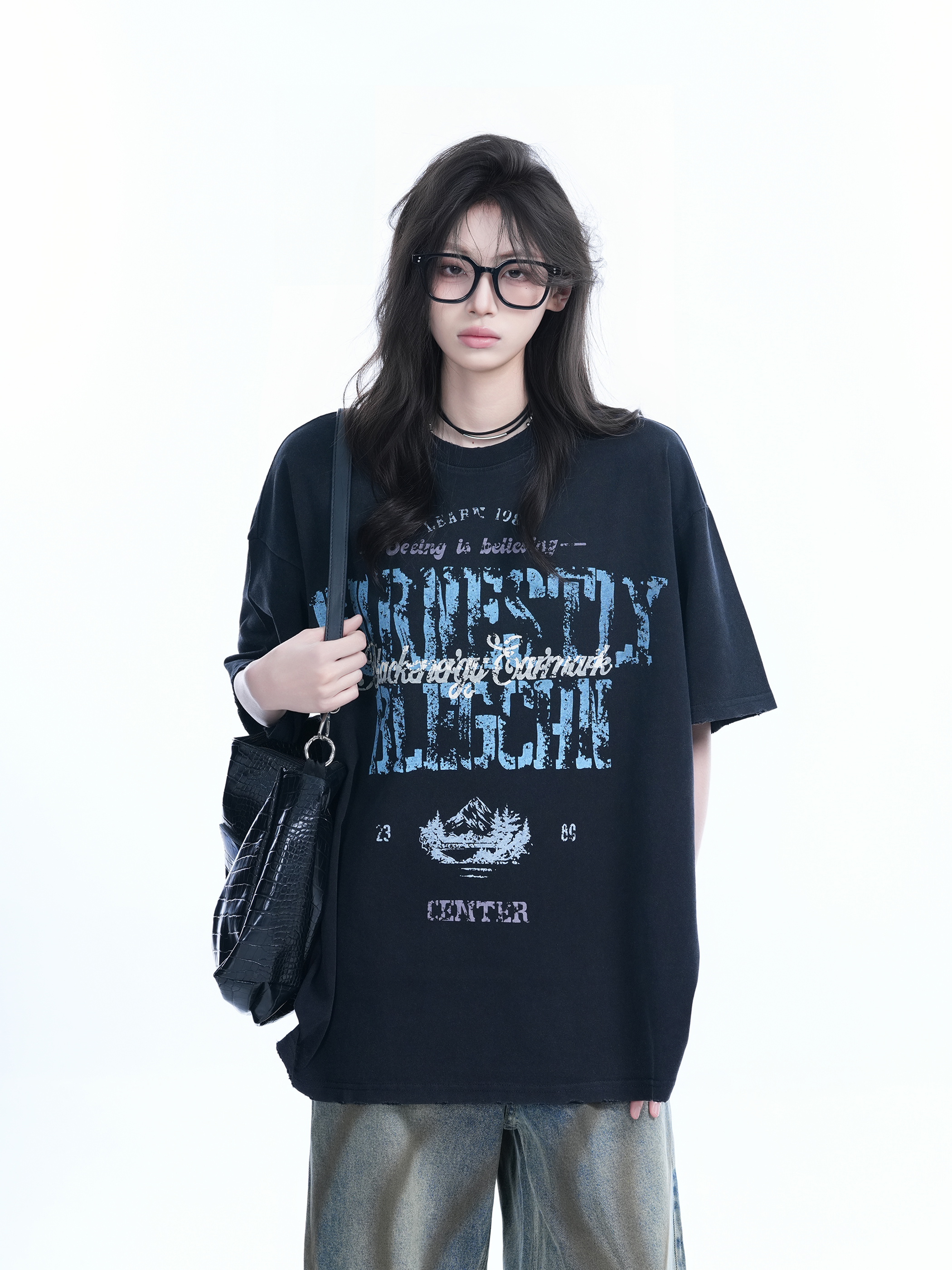 Vintage American-Style Distressed Loose Fit Short-Sleeve T-Shirt for Women with Mottled Print - Y2K Fashion Essential