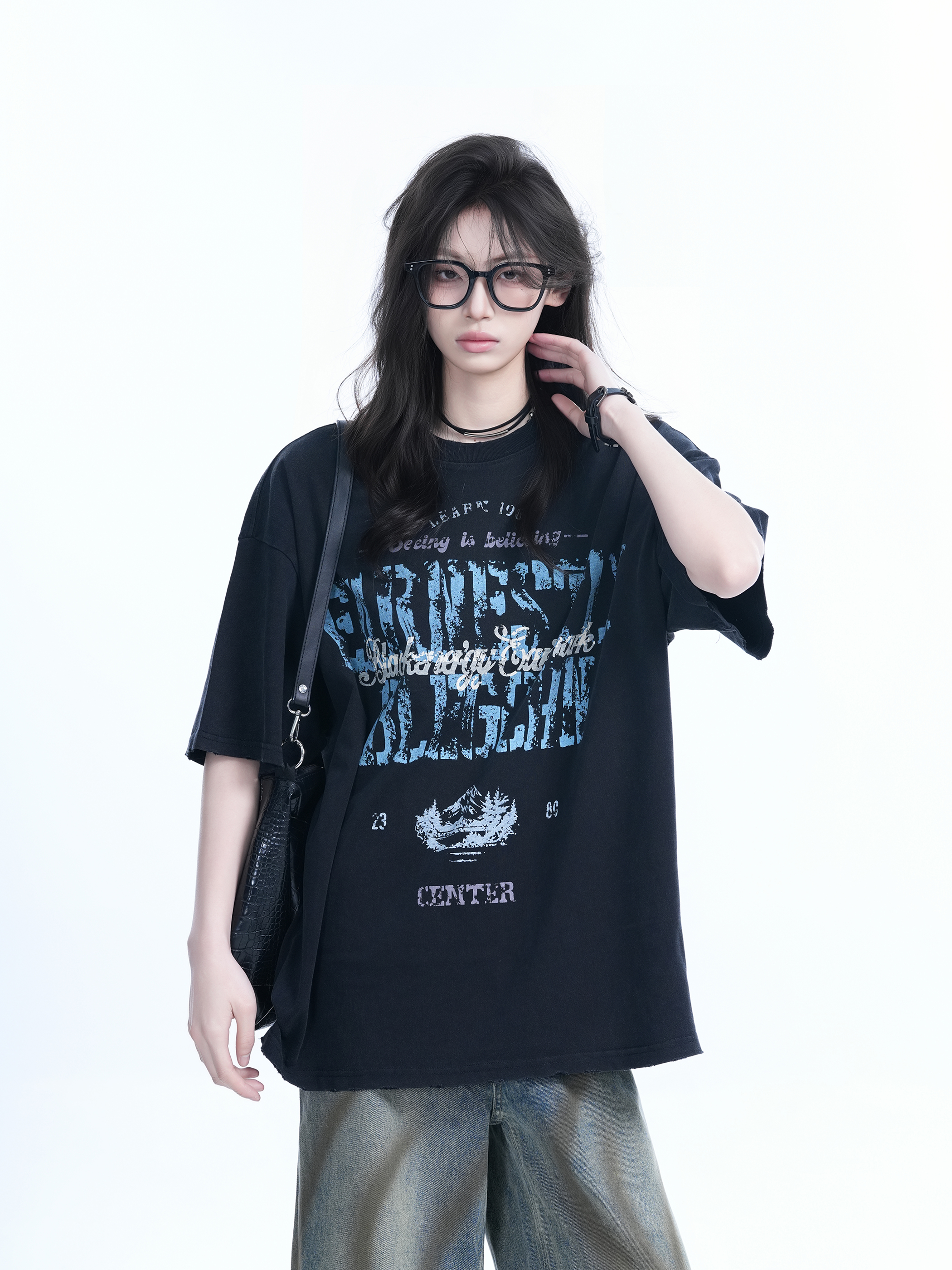 Vintage American-Style Distressed Loose Fit Short-Sleeve T-Shirt for Women with Mottled Print - Y2K Fashion Essential