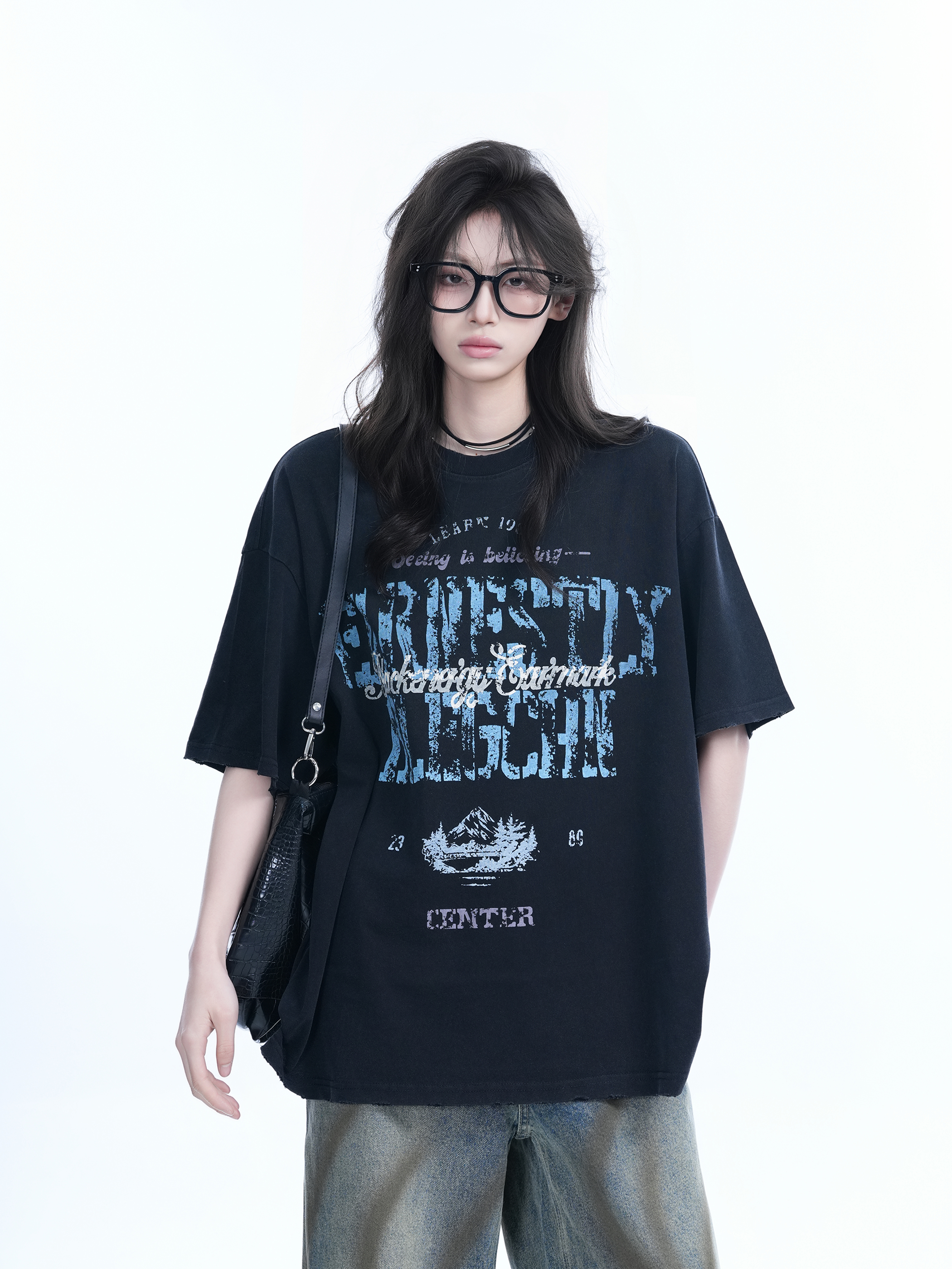 Vintage American-Style Distressed Loose Fit Short-Sleeve T-Shirt for Women with Mottled Print - Y2K Fashion Essential