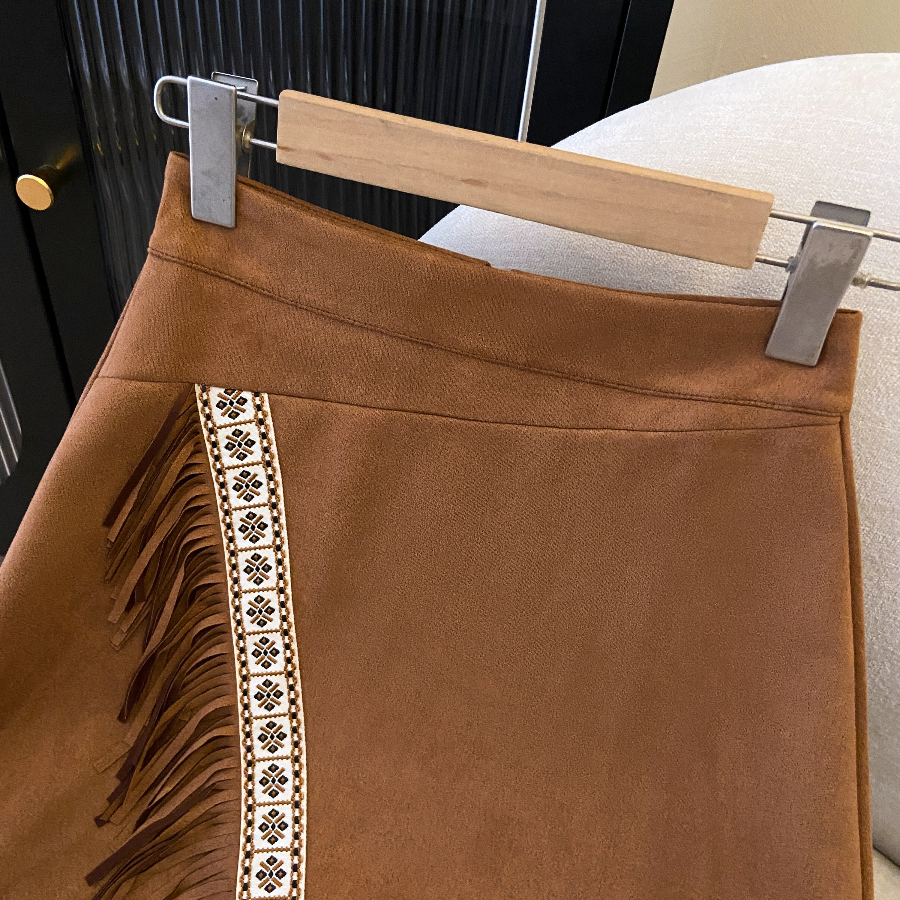 Vintage Ethnic Style Embroidered Tassel Short Skirt - Irregular Hem Suede Feel Bohemian Half Skirt for 90s Y2K Fashion