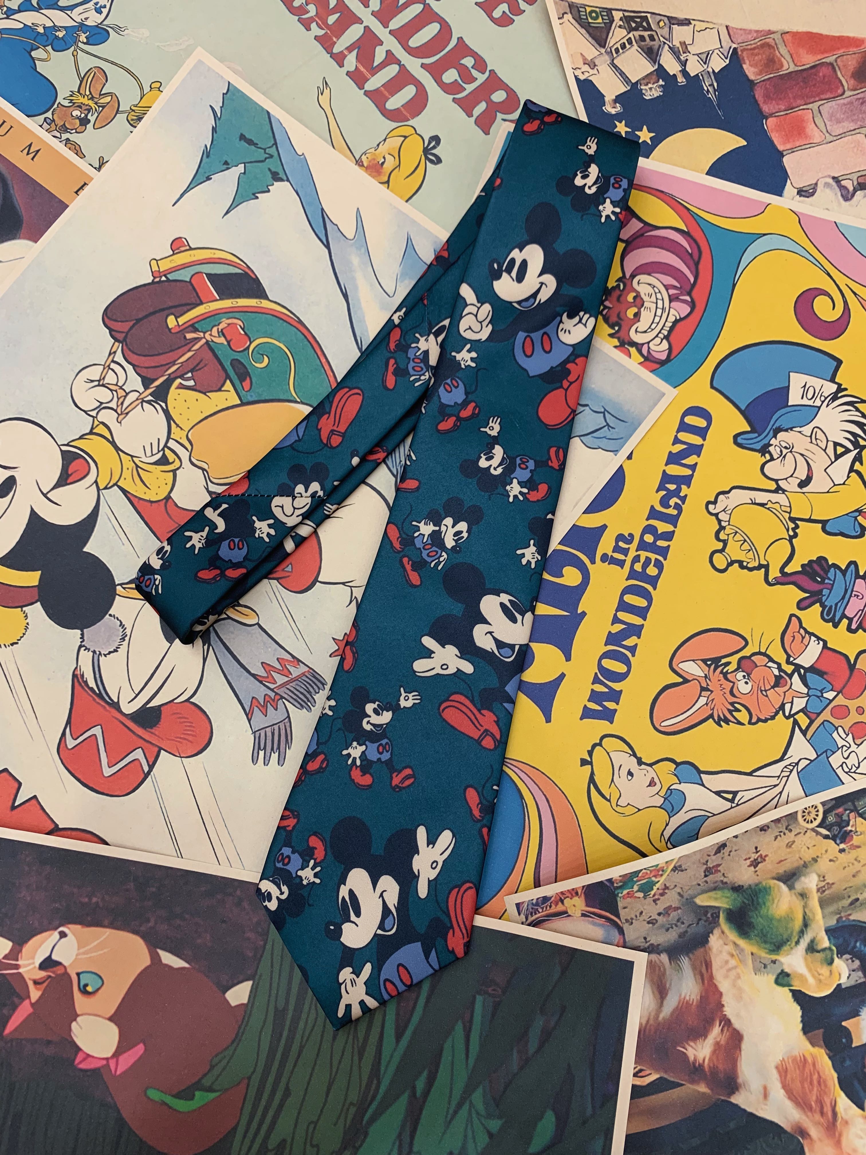Vintage Floral Wide Bow Tie - Handmade Retro Hong Kong Style, Trendy Korean Casual Accessory for a Chic Look