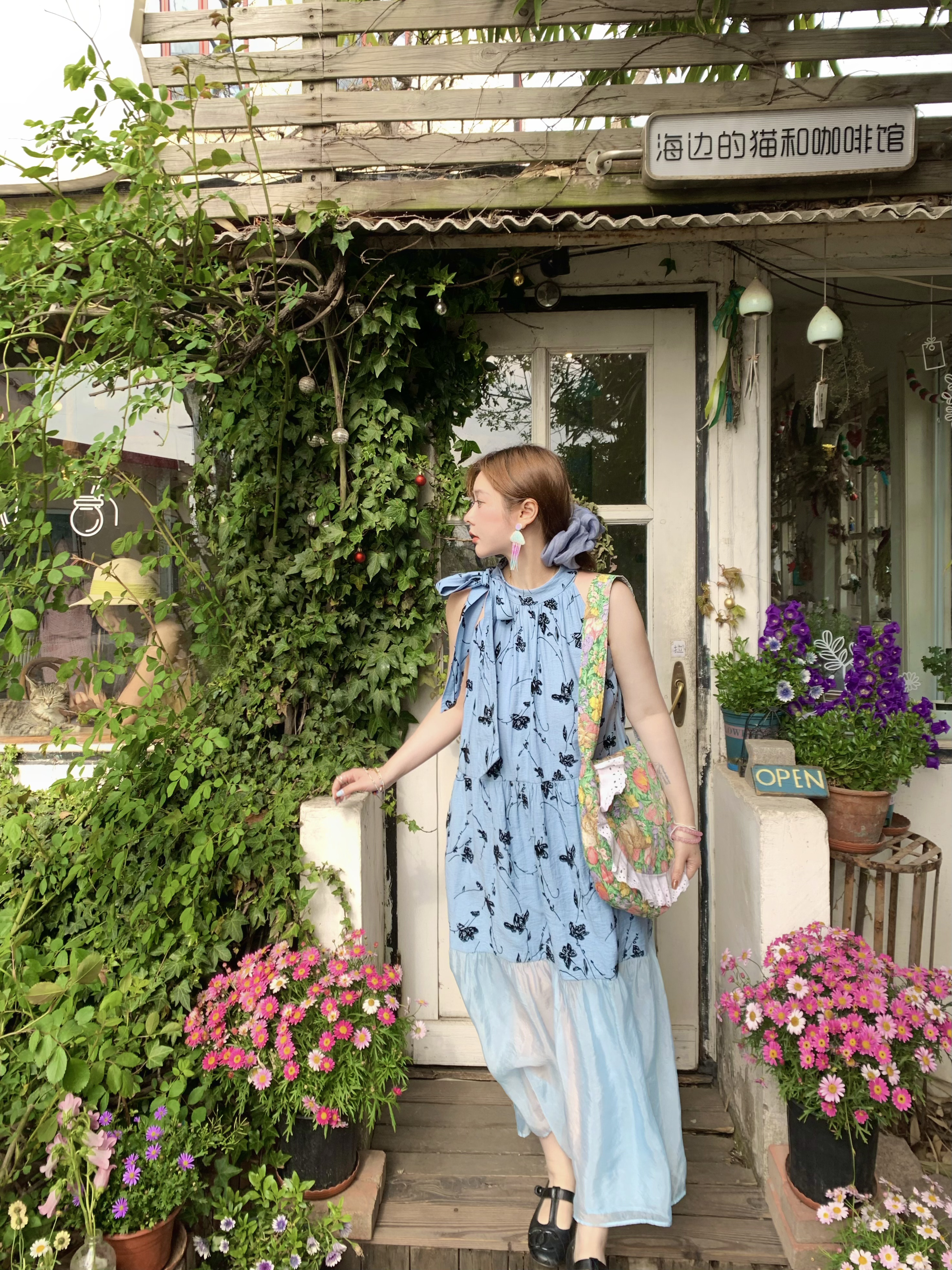 Vintage Rose Sea Wave French Print Sheer Halter Dress - Women's Summer Loose Retro Maxi Dress for Boho Style