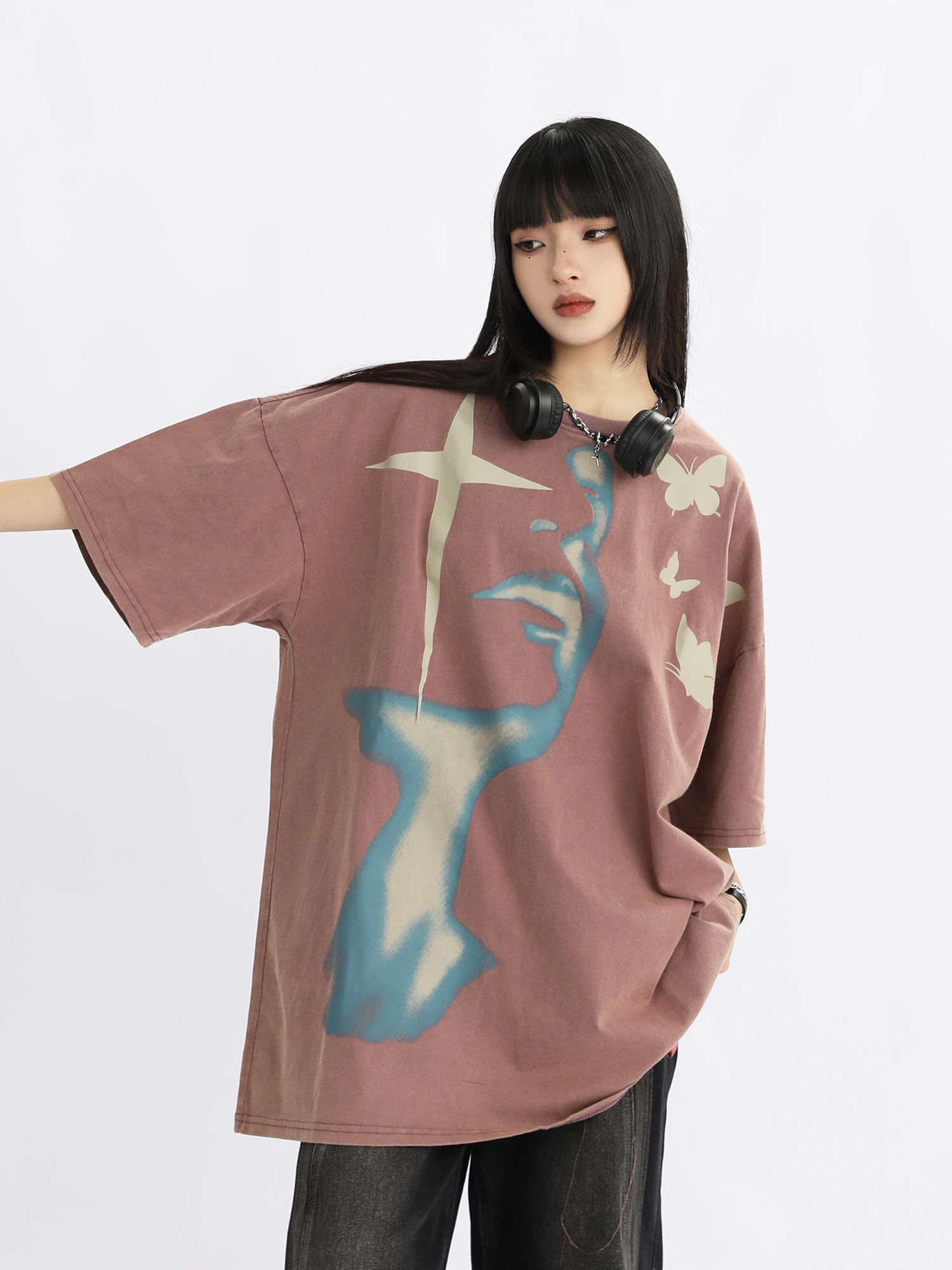 Vintage Street Portrait Printed Oversized T-Shirt for Men and Women | Unisex American Streetwear | 90s Inspired Loose Fit Tee