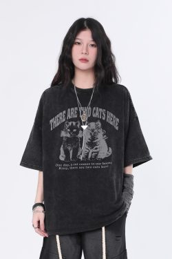 Vintage Washed Black Short Sleeve T-Shirt for Women with Niche Design - "Sit and Eat Until the Mountains Are Empty" Street Style Cat Graphic