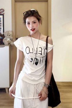 White Diagonal Shoulder Twisted Knot T-Shirt for Women, Summer Letter Print, Slim Fit Short Sleeve, Korean Style College Top