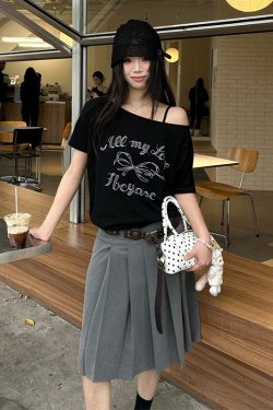 Y2K Off-Shoulder Bow Print T-Shirt - Short Sleeve, Loose Fit, Slimming Summer Top for Spicy Girls, Niche Style